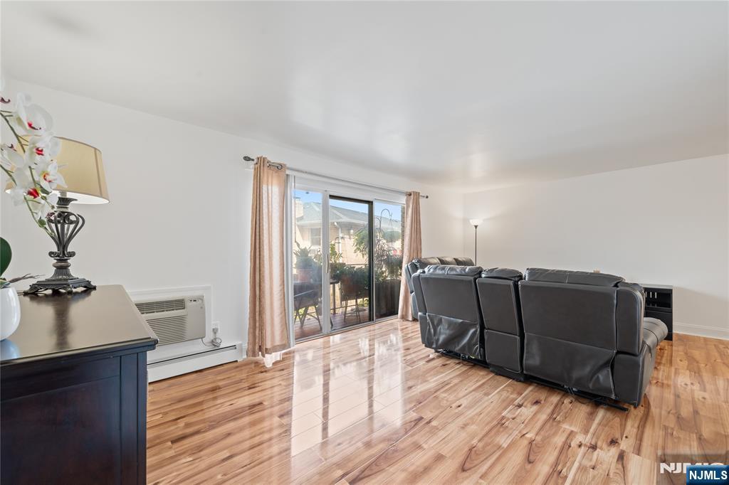 322 Hoover Avenue 73