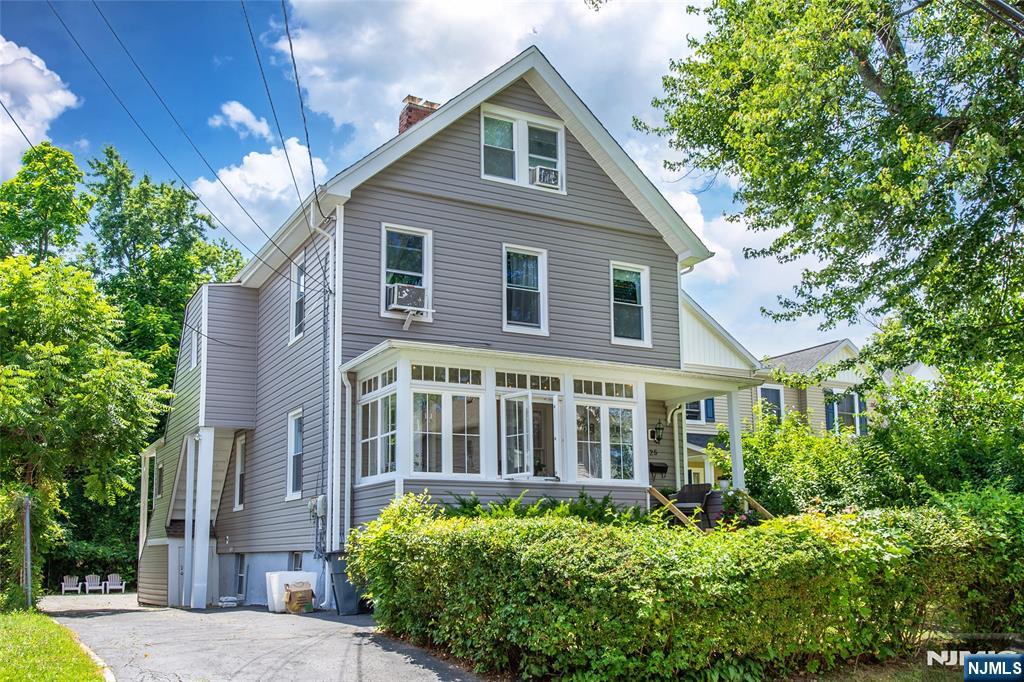 Rental Property at 25 Talbot St, Montclair, New Jersey - Bedrooms: 1 
Bathrooms: 1 
Rooms: 4  - $1,950 MO.