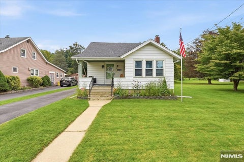 Photo of 62 Ogden Avenue, Rockaway Boro, NJ 07866 (MLS # 26034779)