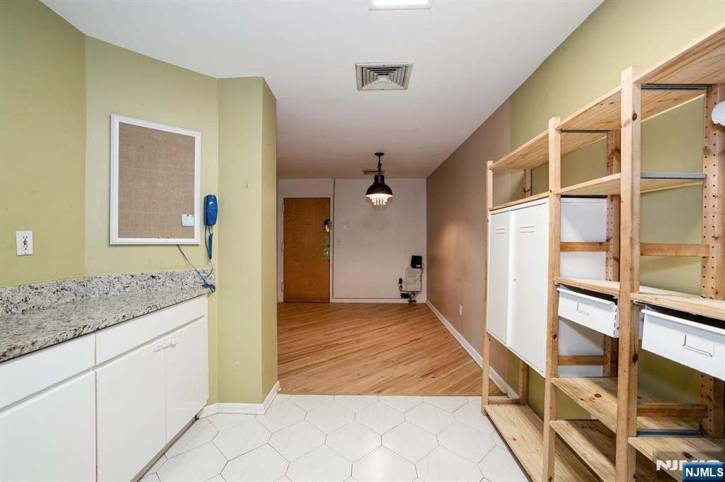 364 Palisade Avenue 4C