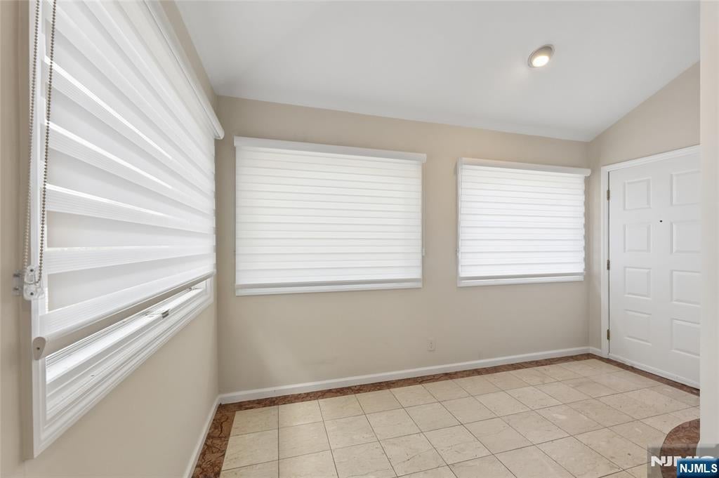 300 Gorge Road 57