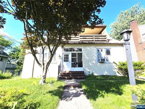 Photo of 117 Christie St #1st Floor, Leonia, NJ 07605 (MLS # 25031546)
