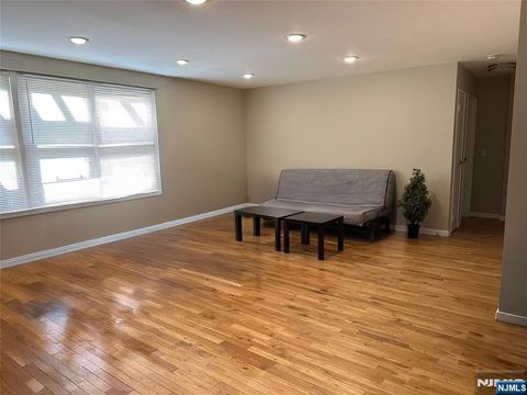 Photo of 274 County #3E, Tenafly, NJ 07670 (MLS # 26006982)