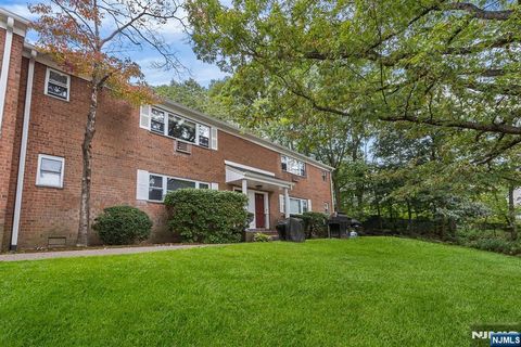 Photo of 2467 State Route 10 #12-7A, Par-Troy Hills Township, NJ 07950 (MLS # 25037221)