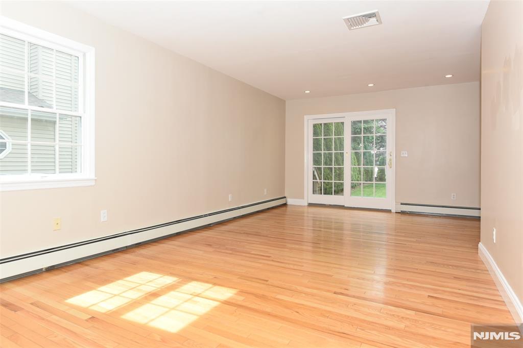 25 Long Avenue