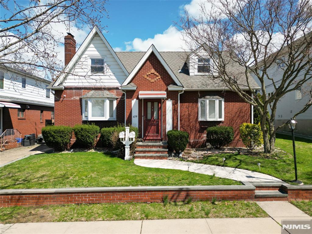 Rental Property at 479 Central Ave, Carlstadt, New Jersey - Bedrooms: 1 
Bathrooms: 1 
Rooms: 4  - $2,200 MO.