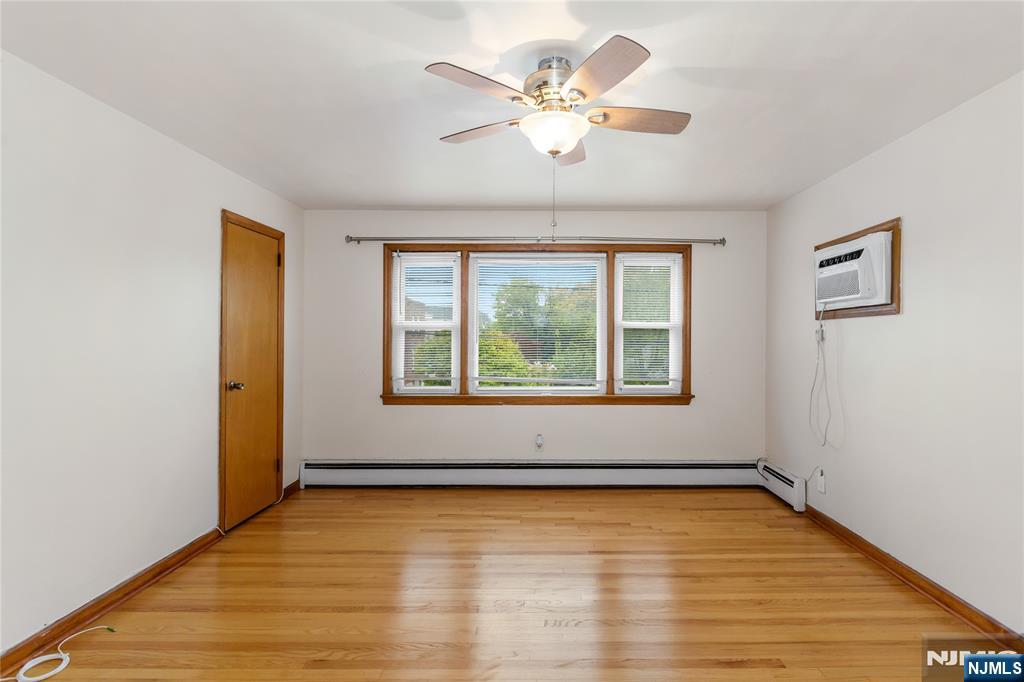 549-551 Laurel Avenue