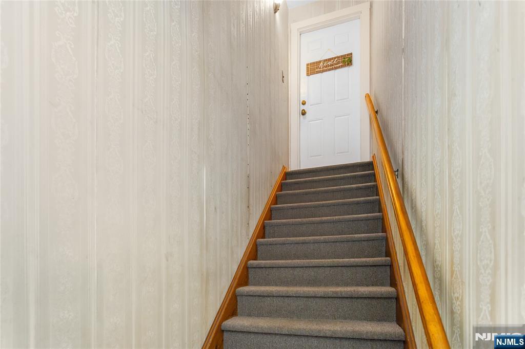 549-551 Laurel Avenue