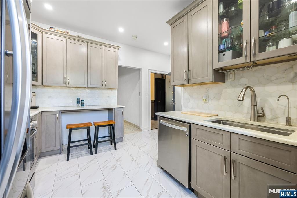 326 60th Street 4