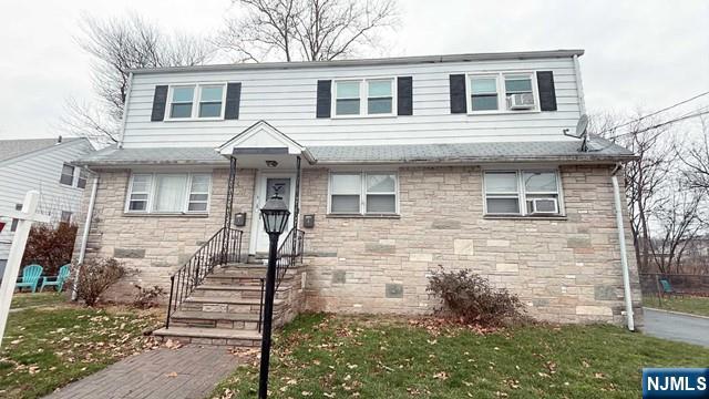 88 Lakewood Ter 2, Bloomfield, New Jersey - 3 Bedrooms  
1 Bathrooms  
6 Rooms - 