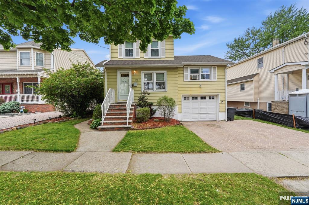 112 Bell Avenue