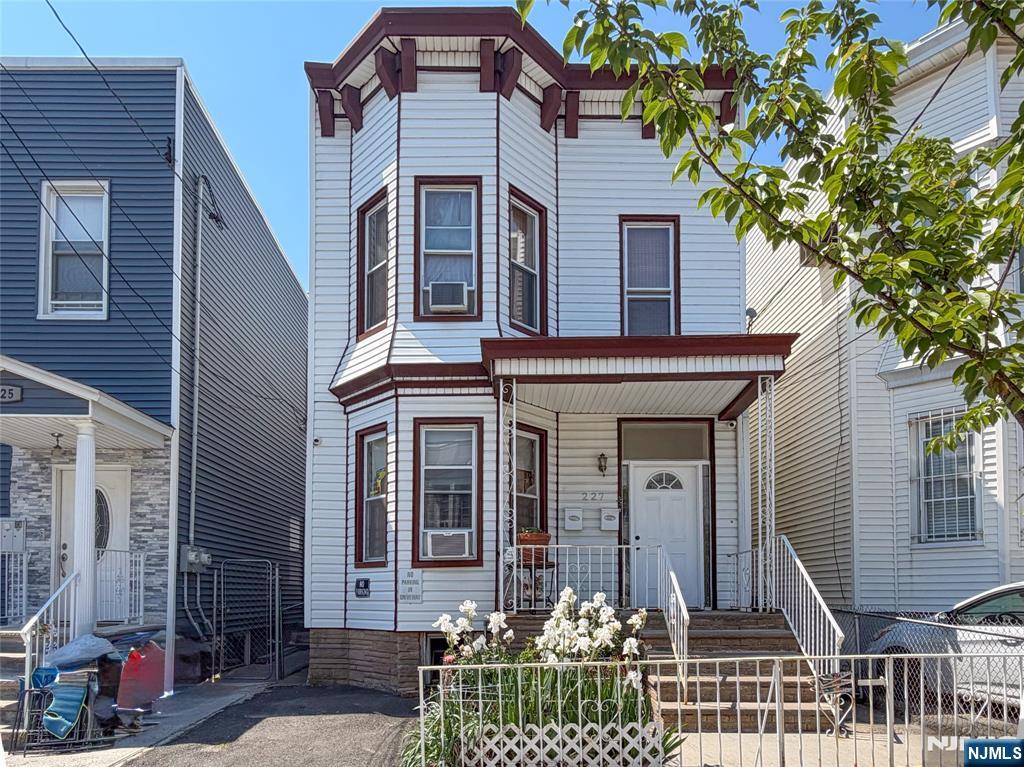 227 46th Street