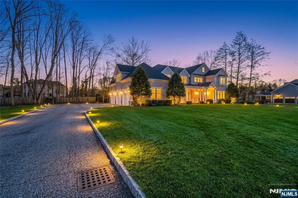 Photo of 106 Koch Lane, Old Tappan, NJ 07675 (MLS # 26011474)