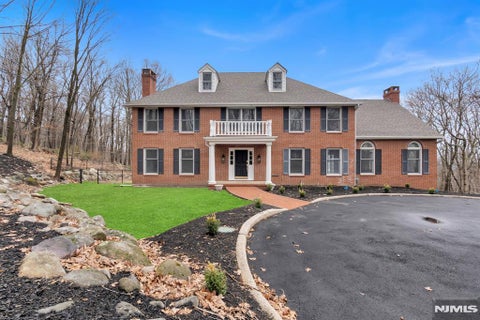 Photo of 853 Shadow Ridge Road, Franklin Lakes, NJ 07417 (MLS # 26023619)