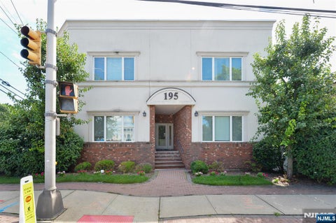 Photo of 195 N Washington AVE #D, Bergenfield, NJ 07621 (MLS # 26031266)