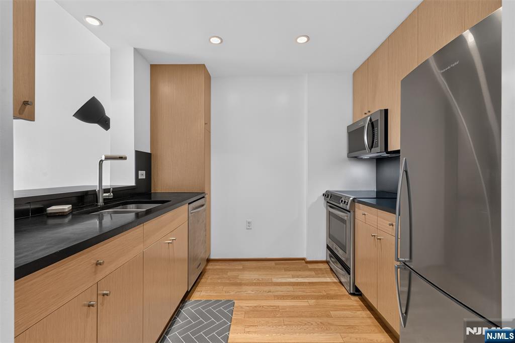 1212 City Place 1212