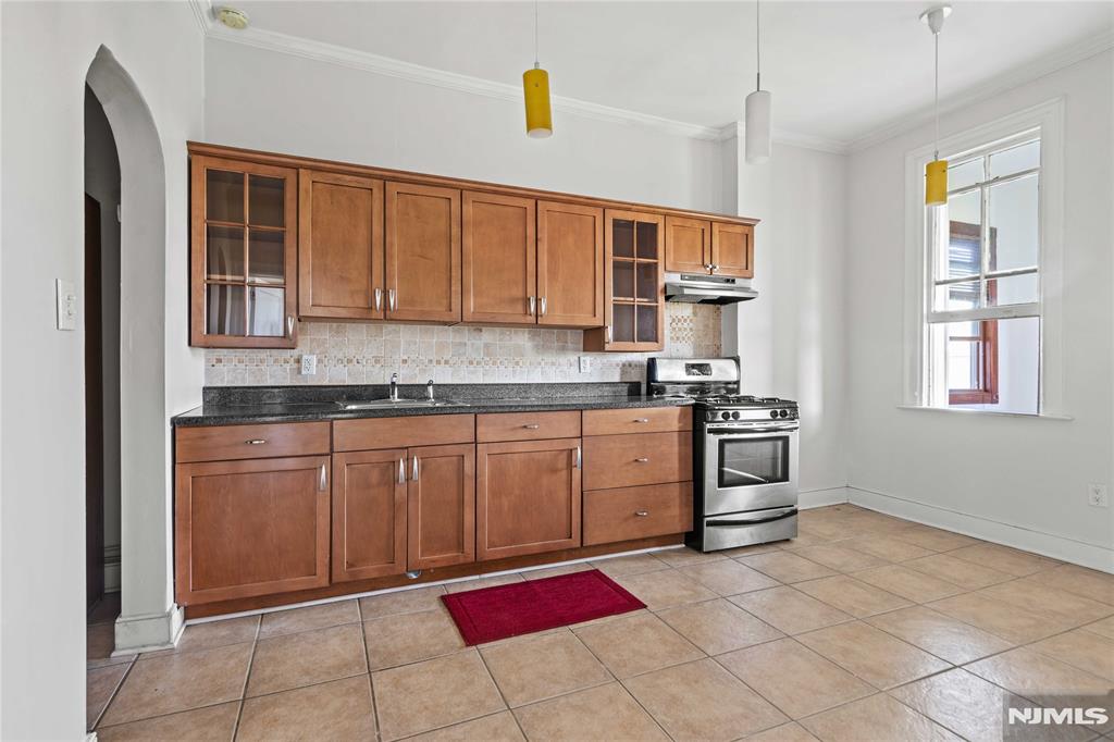 415 Gregory Avenue 2