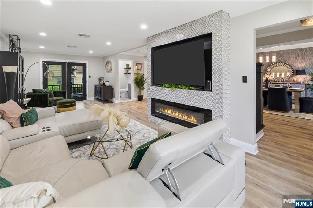 Photo of 11 Nottingham RD, West Orange, NJ 07052 (MLS # 26019707)
