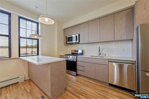 Photo of 37 Dean, Englewood, NJ 07631 (MLS # 25035115)