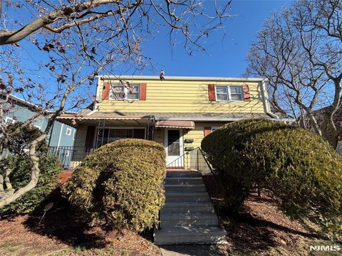 Photo of 362366 Preakness, Paterson, NJ 07502 (MLS # 25042198)