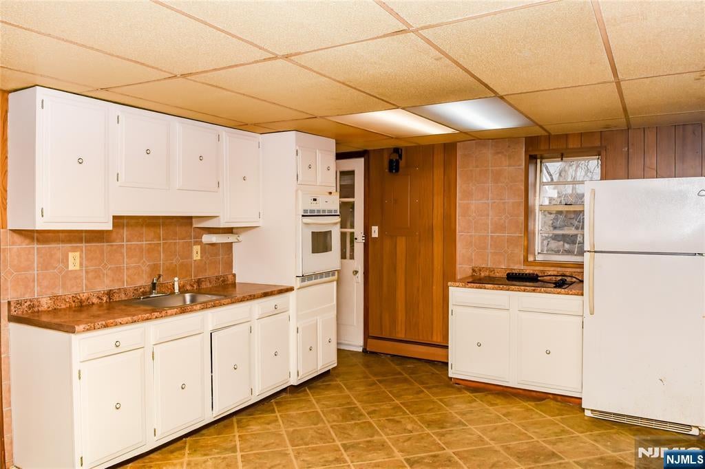 213 Otterhole Road