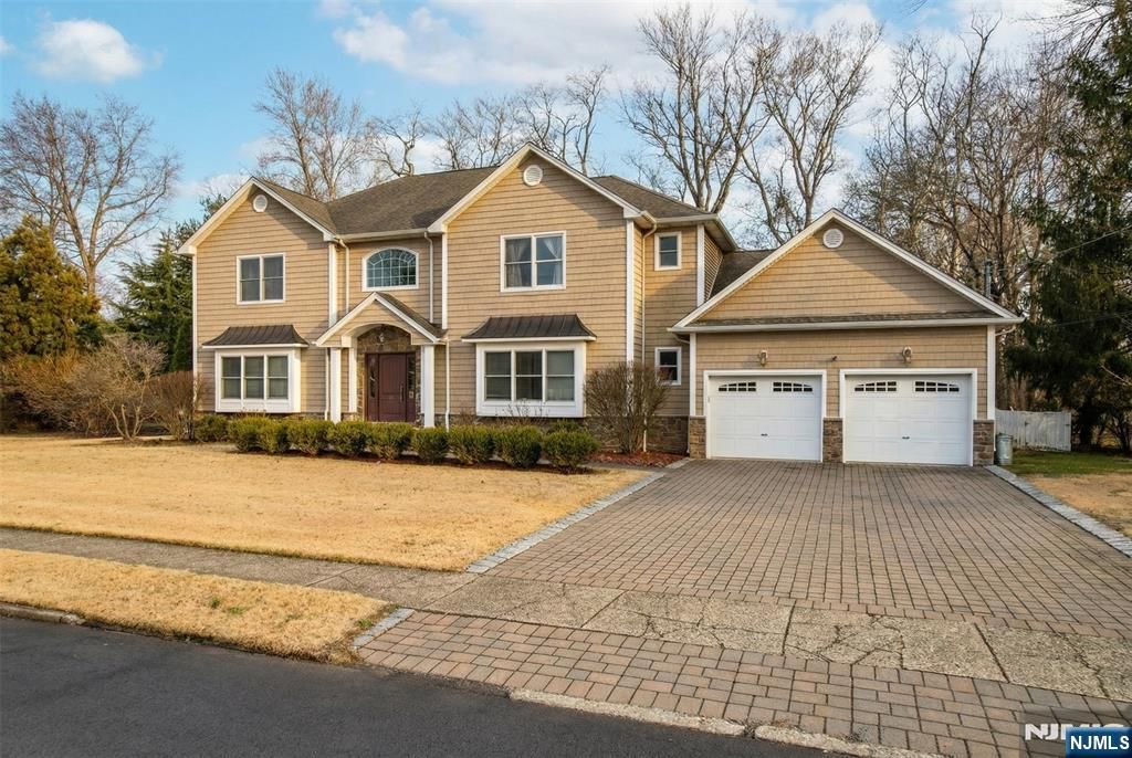 Photo of 54 Charles Place, Old Tappan, NJ 07675 (MLS # 26008483)