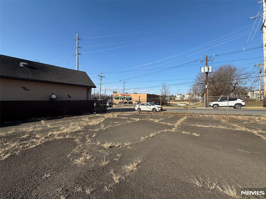 425 Paterson Avenue