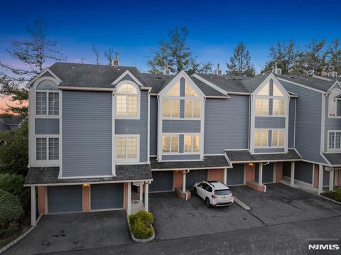 Photo of 208 Cambridge Dr, Ramsey, NJ 07446 (MLS # 25042112)