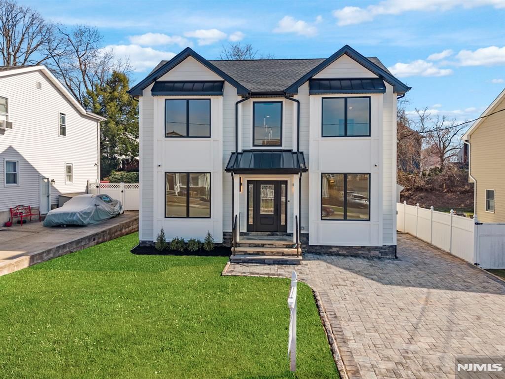 Photo of 110 Platt Avenue, Saddle Brook, NJ 07663 (MLS # 26009247)