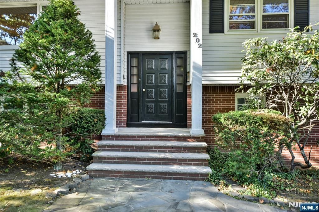 Photo of 202 Melrose Place, Ridgewood Village, NJ 07450 (MLS # 25029868)