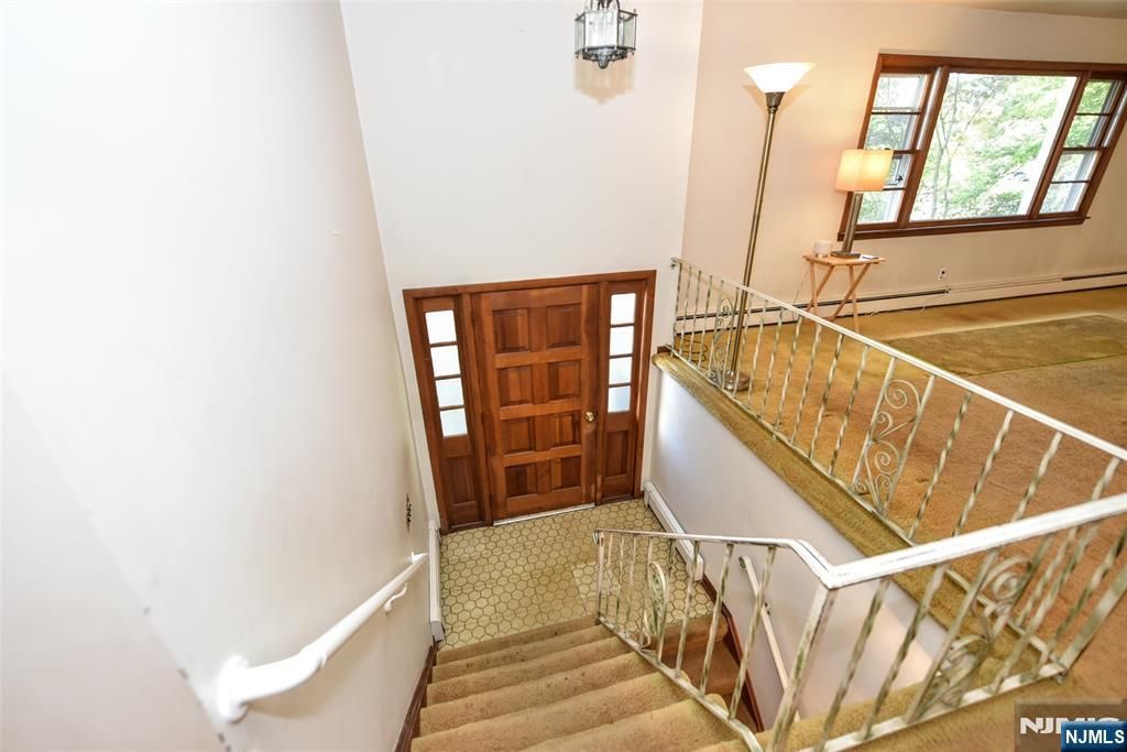 Photo of 202 Melrose Place, Ridgewood Village, NJ 07450 (MLS # 25029868)