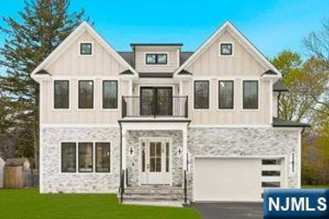 11 Hawthorne Drive Livingston NJ 07039