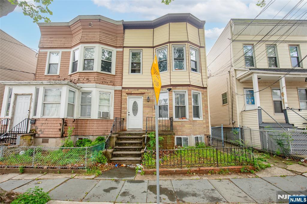 Property for Sale at 28 Clarke Avenue, Jersey City, New Jersey - Bedrooms: 5 
Bathrooms: 3 
Rooms: 8  - $650,000