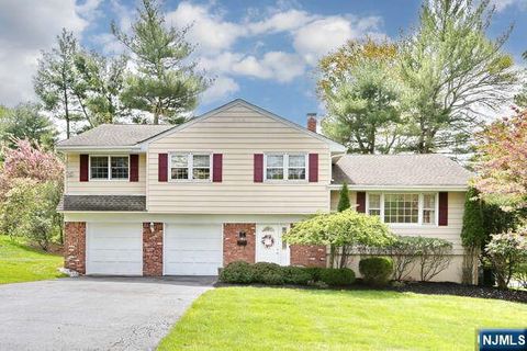 7 Azalea Lane Montvale NJ 07645