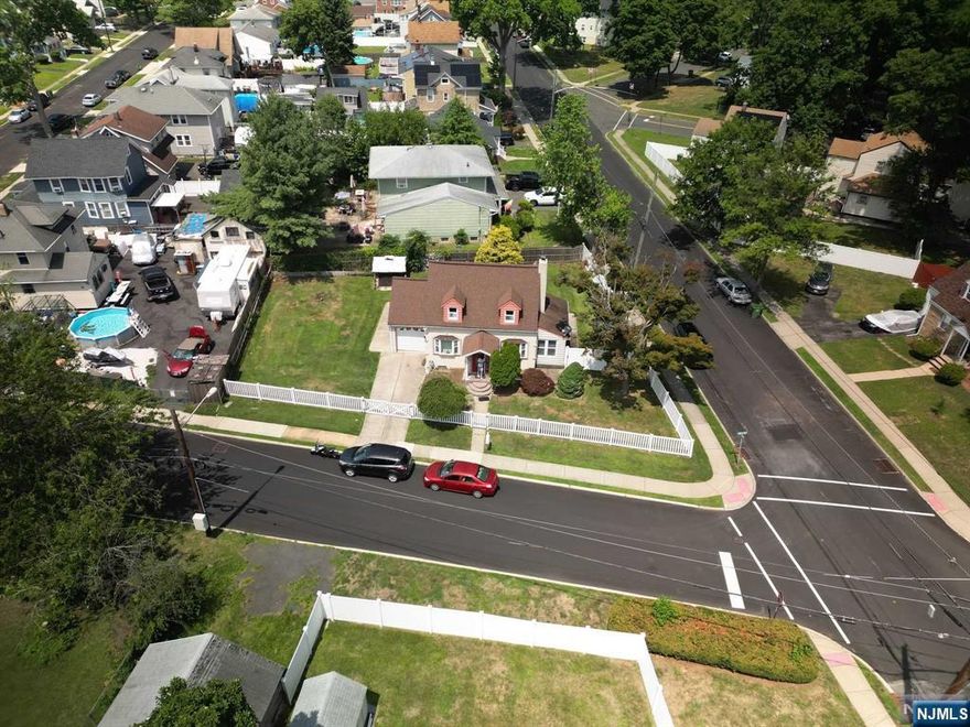 Call LA Juan Pena to show 201-617-6328. Please submit all offers at juanpe.realtor@gmail.com and in Subject line please write "Offer for 428 Halsey Rd". Property is being sold AS IS. Property is Vacant. Go to show directly.