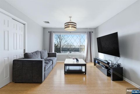 192 Burnett Avenue 15 Maplewood NJ 07040