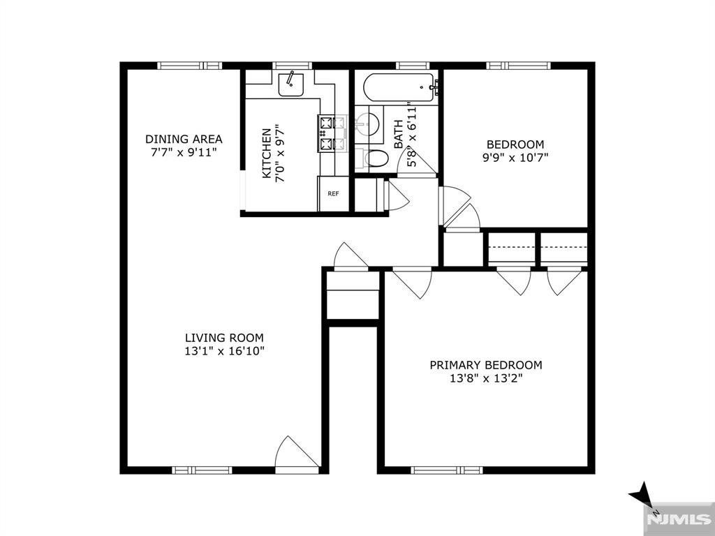 Main image without alt text