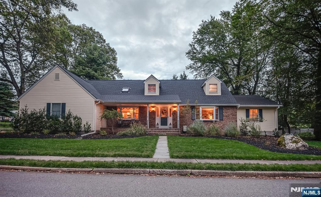 Photo of 18 Morse Avenue, Ramsey, NJ 07446 (MLS # 25033646)