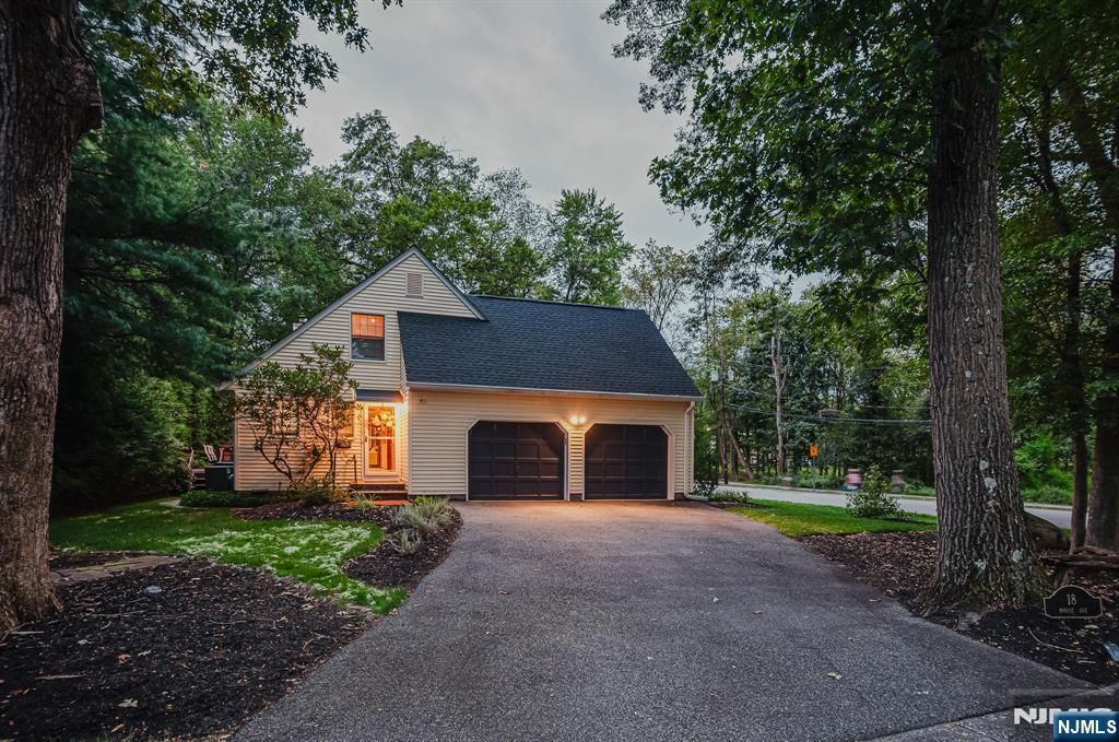 Photo of 18 Morse Avenue, Ramsey, NJ 07446 (MLS # 25033646)