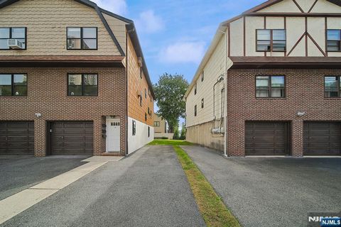 Photo of 93 Myrtle Ave #G FL, Edgewater, NJ 07020 (MLS # 25034871)