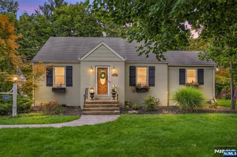 Photo of 468 N Central Avenue, Ramsey, NJ 07446 (MLS # 26035405)