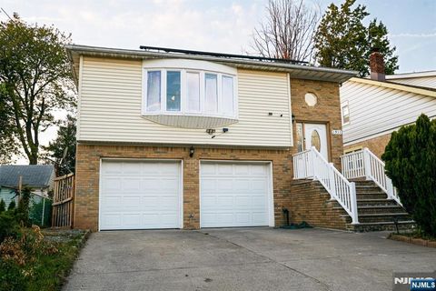 Photo of 1511 Essex Avenue, Linden, NJ 07036 (MLS # 25036302)