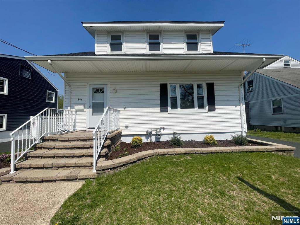 Property for Sale at 344 Saddle River Road, Saddle Brook, New Jersey - Bedrooms: 3 
Bathrooms: 2 
Rooms: 6  - $499,000