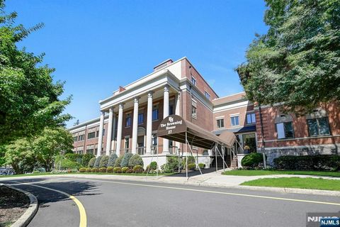 27 W Clinton Avenue 2-M Tenafly NJ 07670