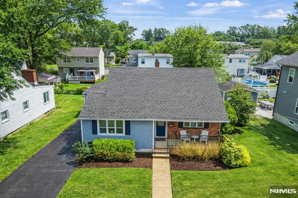 Photo of 25 Fair Hill Road, Clifton, NJ 07013 (MLS # 26008748)