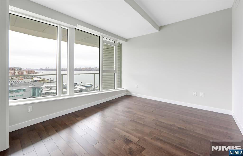 800 Ave At Port Imperial 803