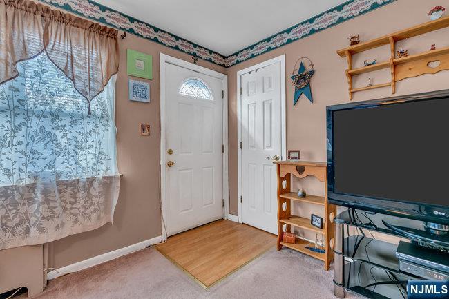 82 Poplar Avenue