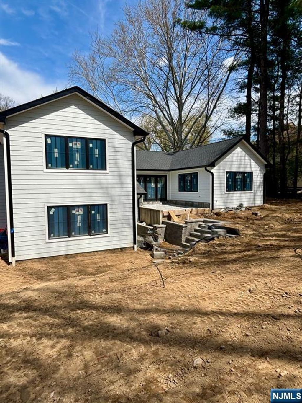 Photo of 15 Strawberry Hill Road, Hillsdale, NJ 07642 (MLS # 26013309)