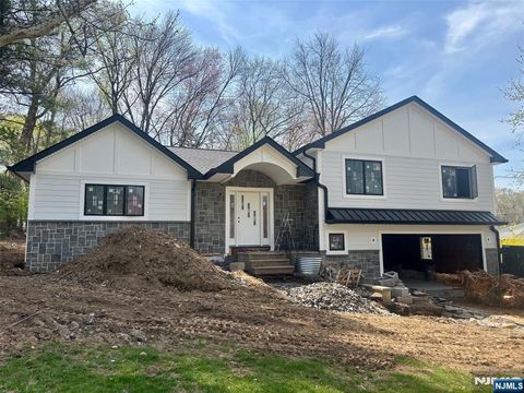 Photo of 15 Strawberry Hill Road, Hillsdale, NJ 07642 (MLS # 26013309)