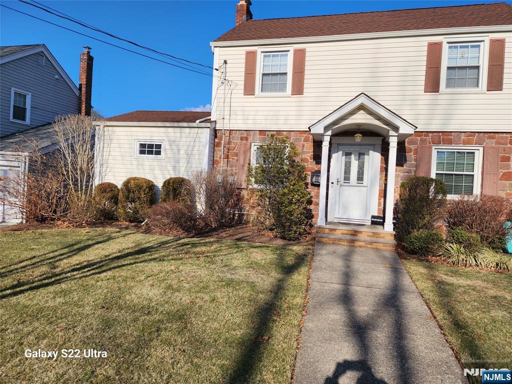 146 Manning Avenue, River Edge, New Jersey - 4 Bedrooms  
3 Bathrooms  
9 Rooms - 